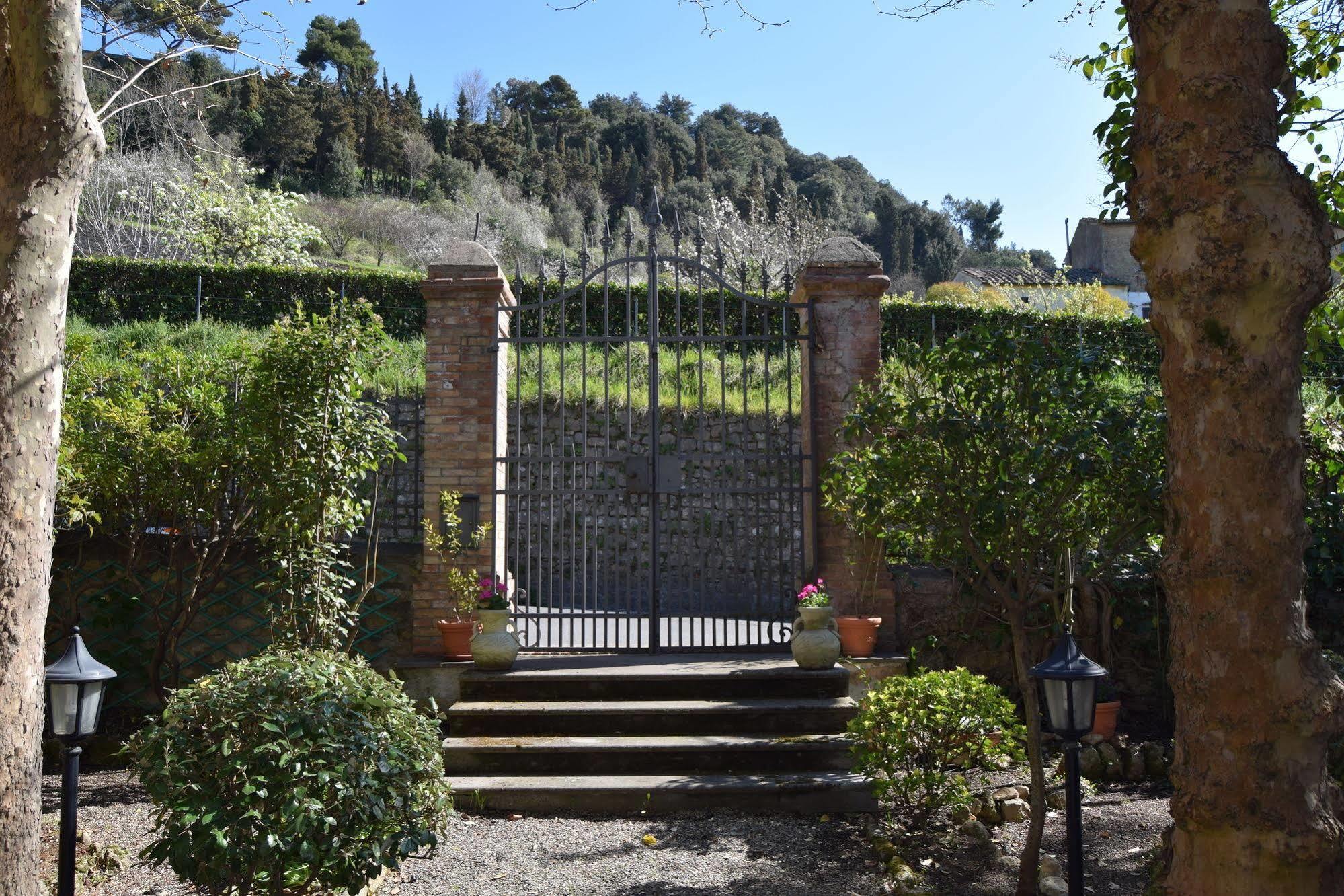 Hotel Villa Porta All'Arco Volterra Exterior foto